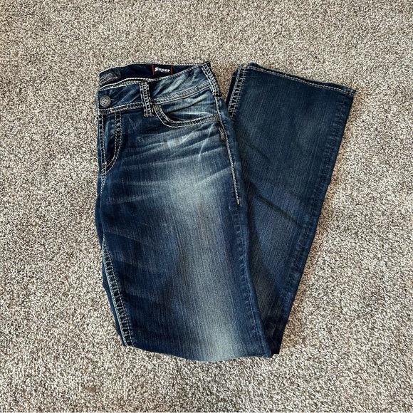 Silver Jeans - Picture 1 of 11